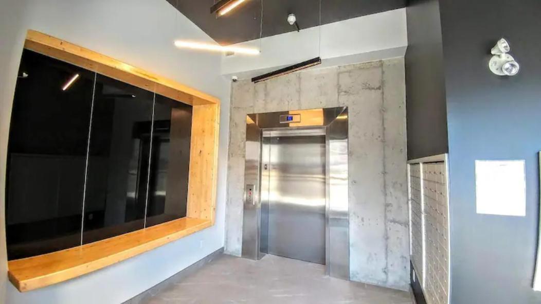 Le Kaméléon 318 : interieur parking, rooftop terrace, gym Québec Kültér fotó